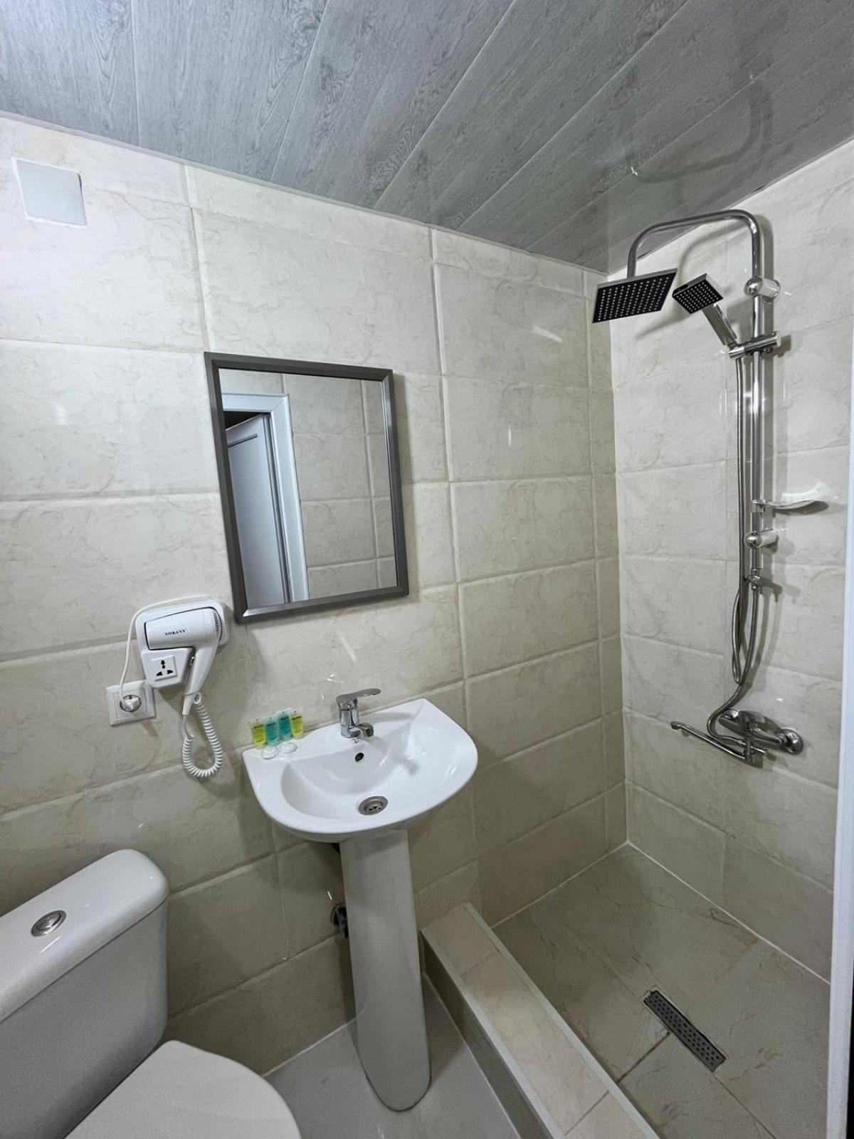 Hotel Doko Мартвілі Екстер'єр фото